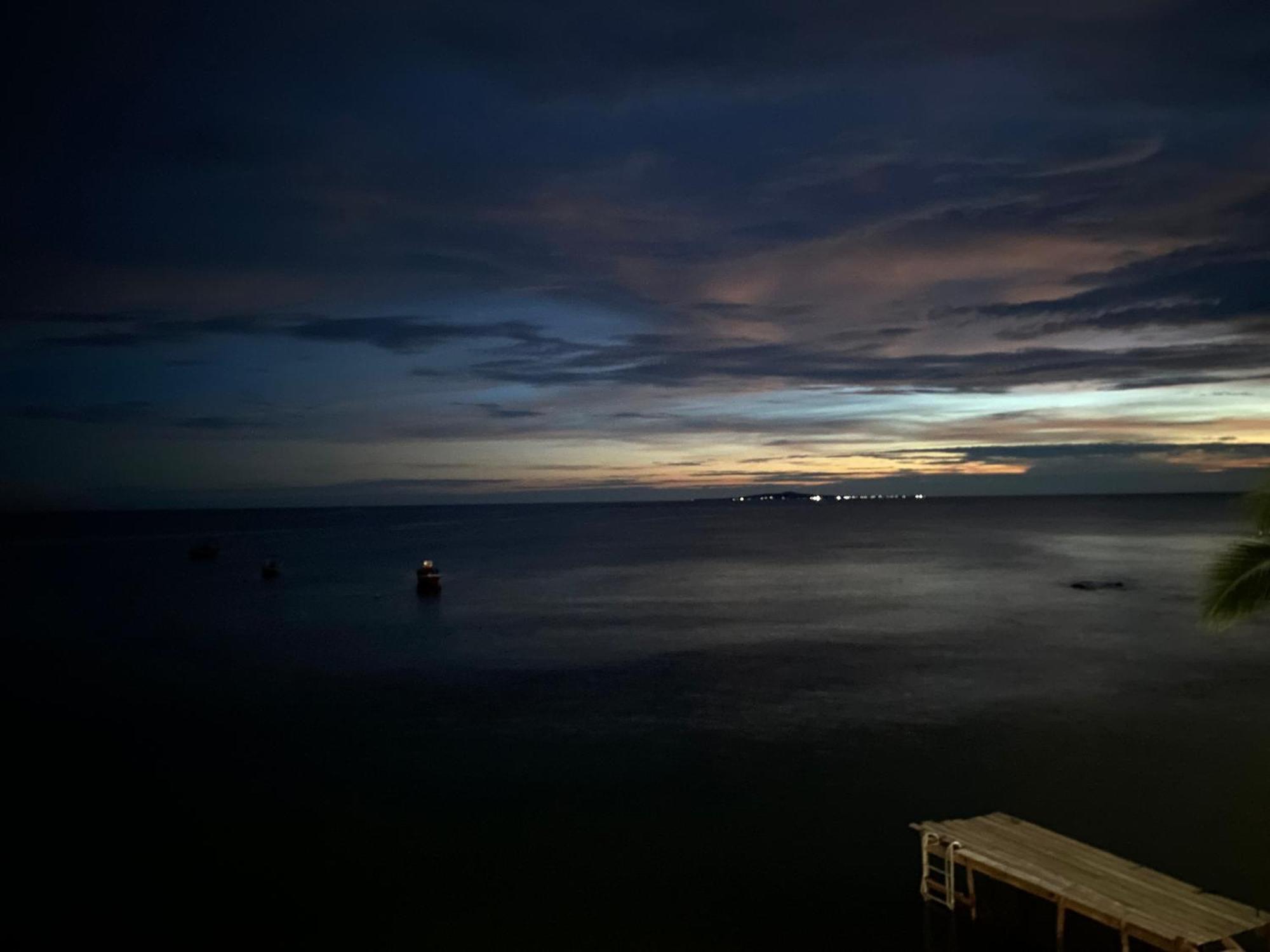 Las Palmeras Oceanview Hotel And Dive Center Little Corn Island Esterno foto